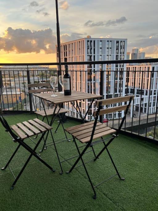 Cozy Flat With Balcony Apartment London Exterior photo